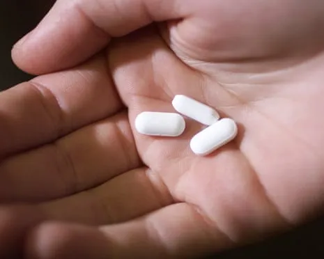 Daily Aspirin Reveals ‘Huge Effect’ in Reducing Bowel Cancer Recurrence, Research Finds