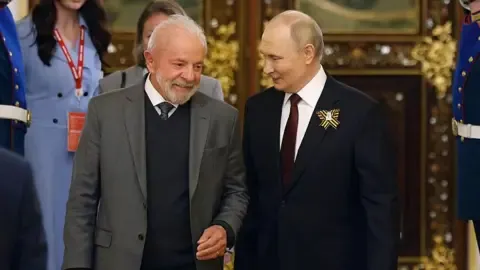Brazil’s President Lula Says He Has Zero Connection With Former US President Trump